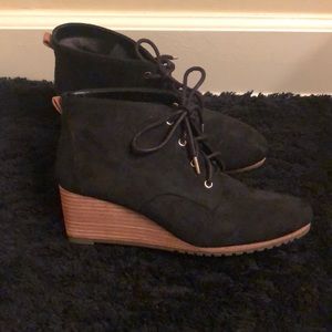 Dr. Scholl’s Black Suede Wedges